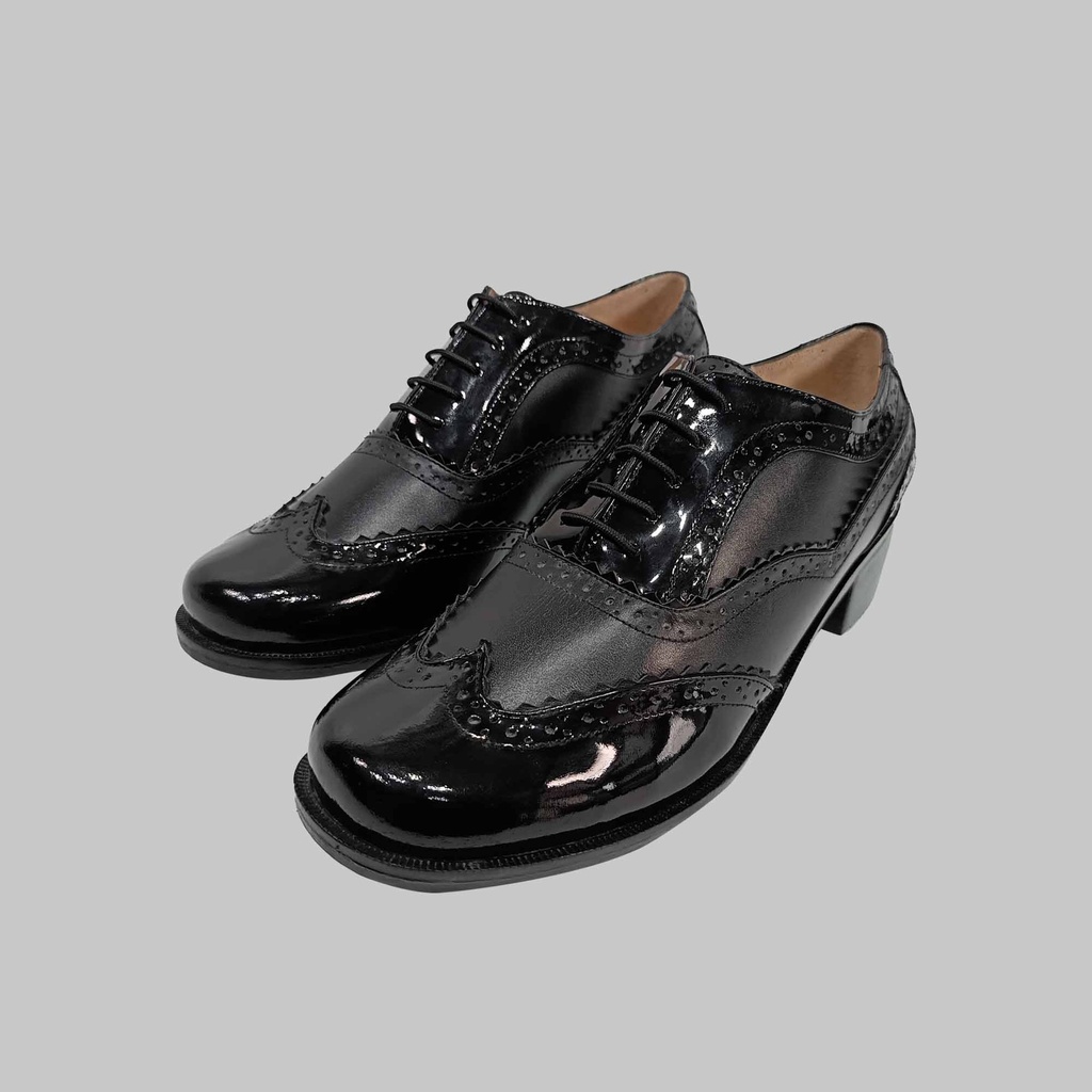 Claudia - negro charol